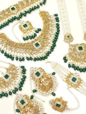 Indian pakistani bridal jewellery set /Necklace/Earrings/Jhumar/ Tikka/Mala set.